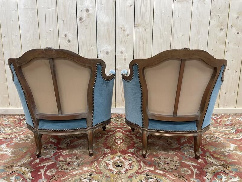 Paire De Fauteuils Bergères De Style Louis XV En Velours Bleu Et Bois Doré photo Furniture