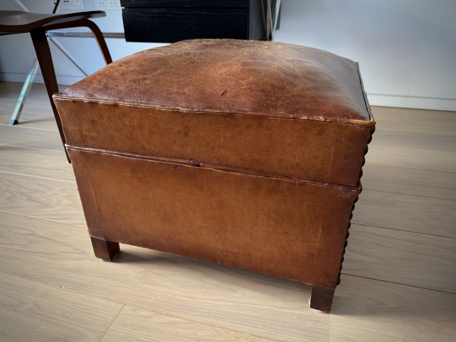 Original French 1940s/50s Leather Pouffe / Ottoman. photo vintage