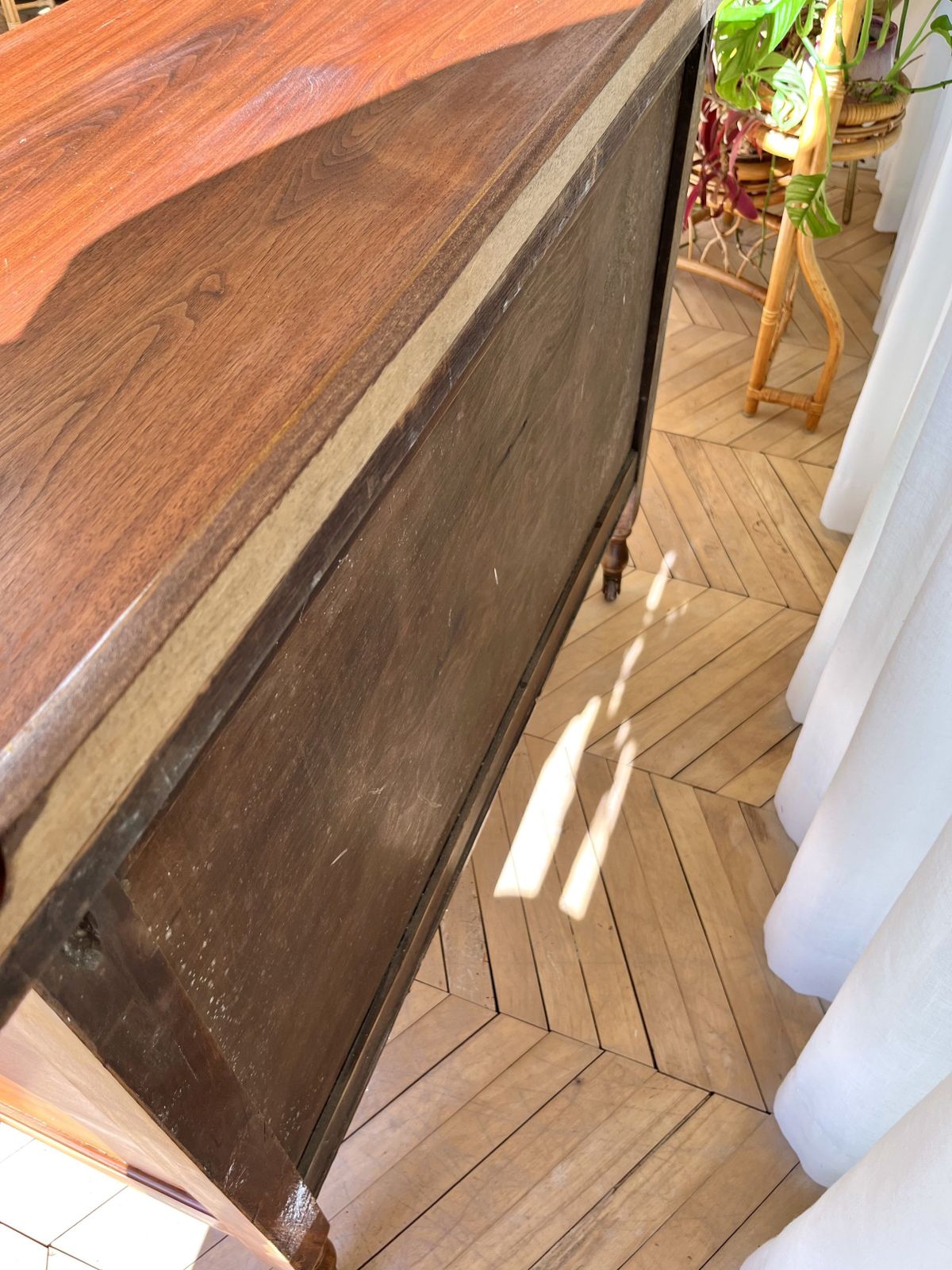 photo vinterior Vintage Hardwood Chest Of Drawers On Wheels With Walnut Veneer