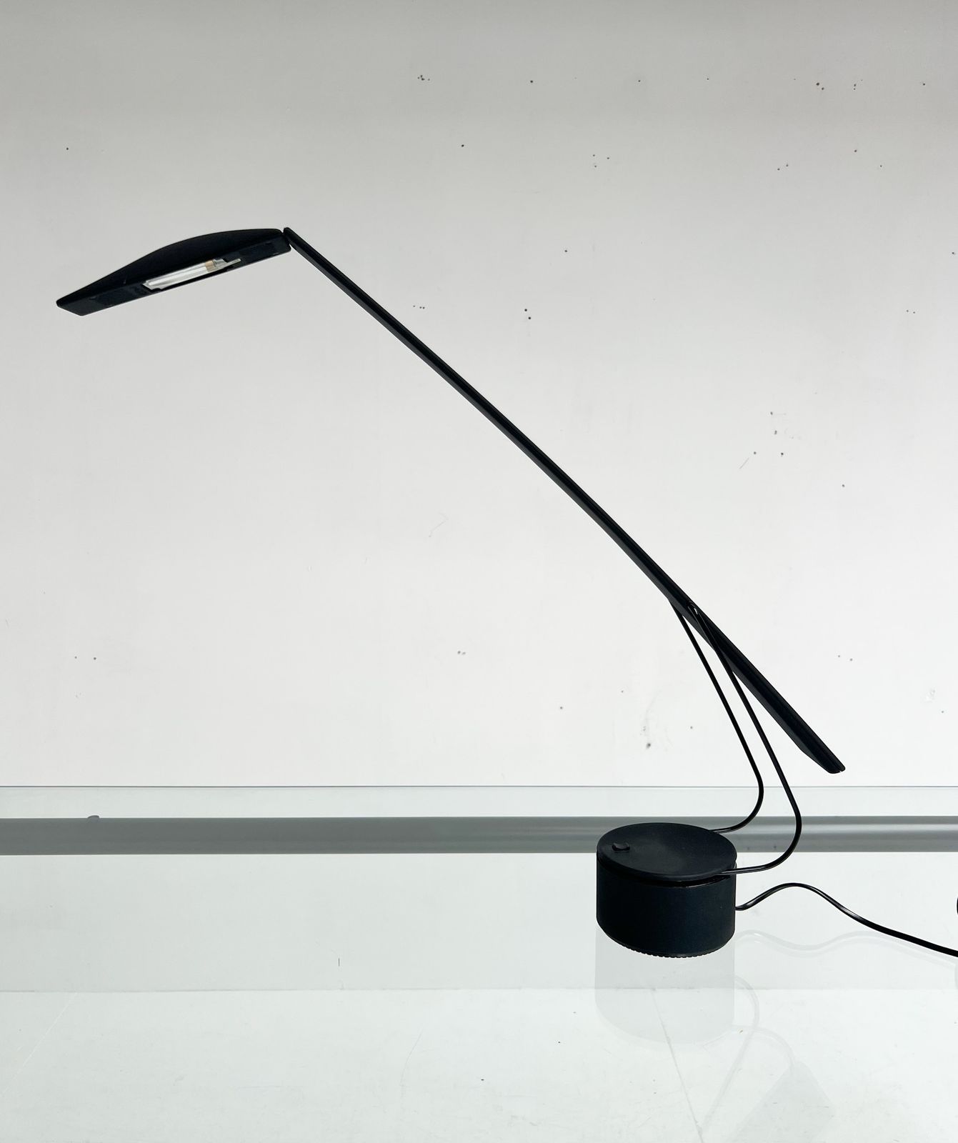 Model Dove Desk Lamp By Barbaglia & Colombo For Italiana Luce, 1970s photo 220.0