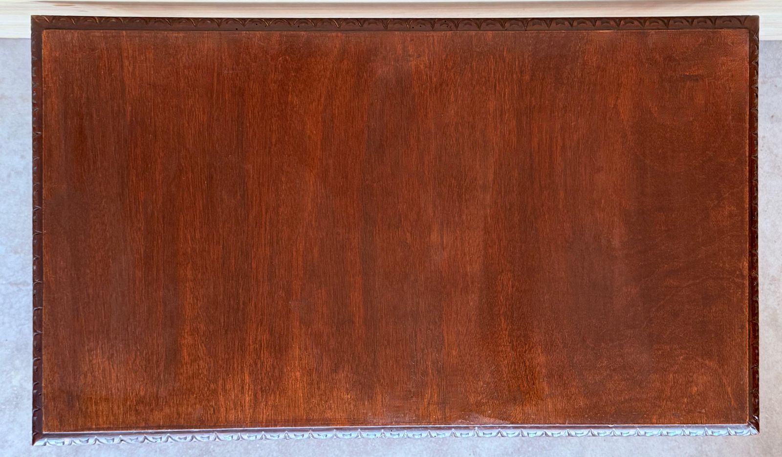 photo vinterior Table d'appoint baroque espagnole ébonisée, pieds en lyre, XIXe siècle