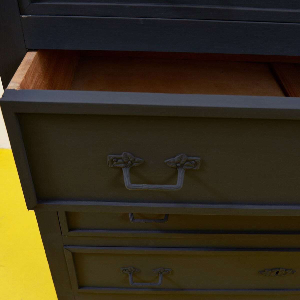 Black Chest Of Drawers With White Marble photo vinterior