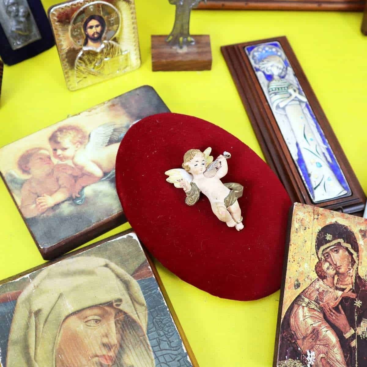 Lot Of Vintage Religious Items, Madonnas With Child, Angels, 15 Pieces photo 70.0