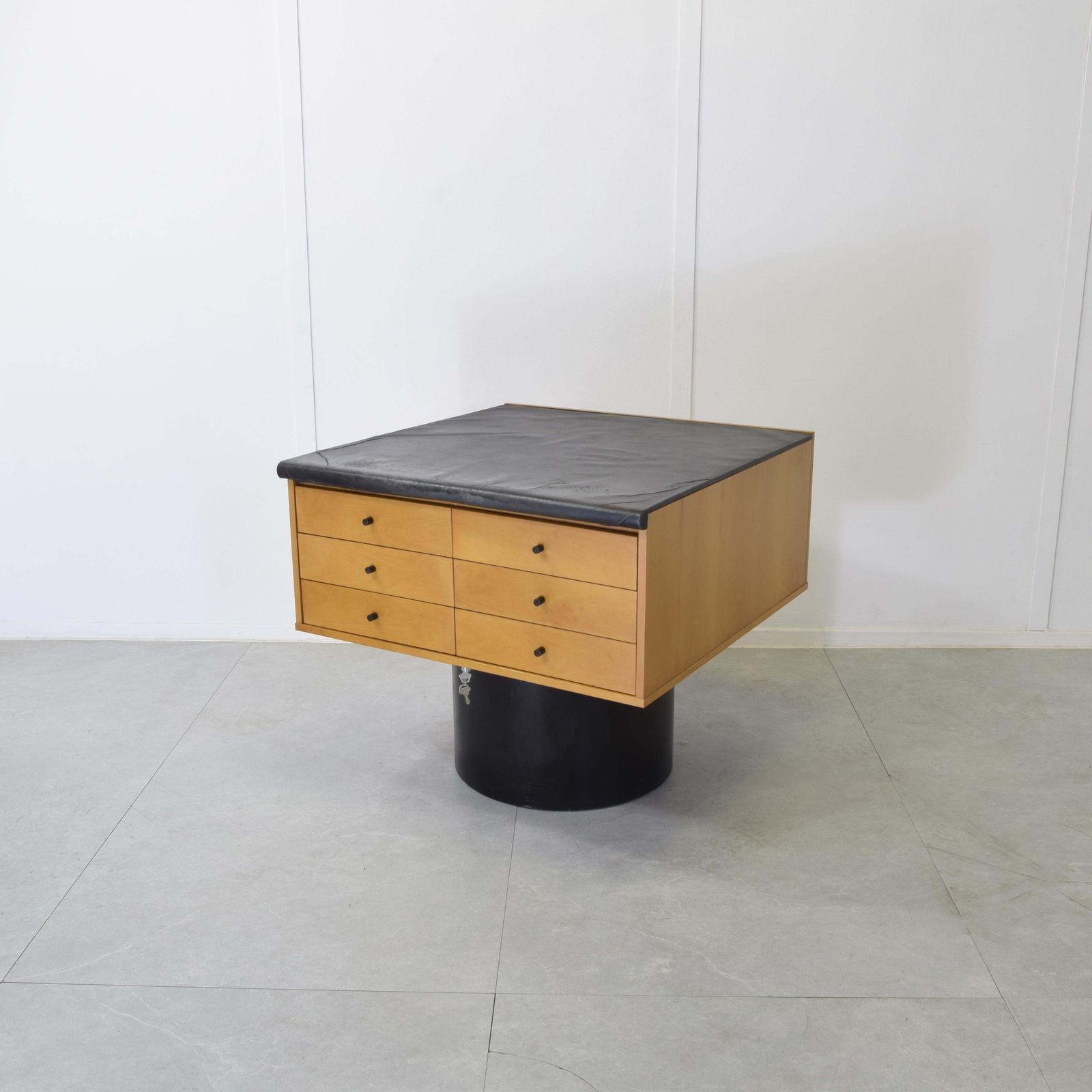 Gianfranco Frattini Desk Sesamo For Bernini 1980s photo vintage