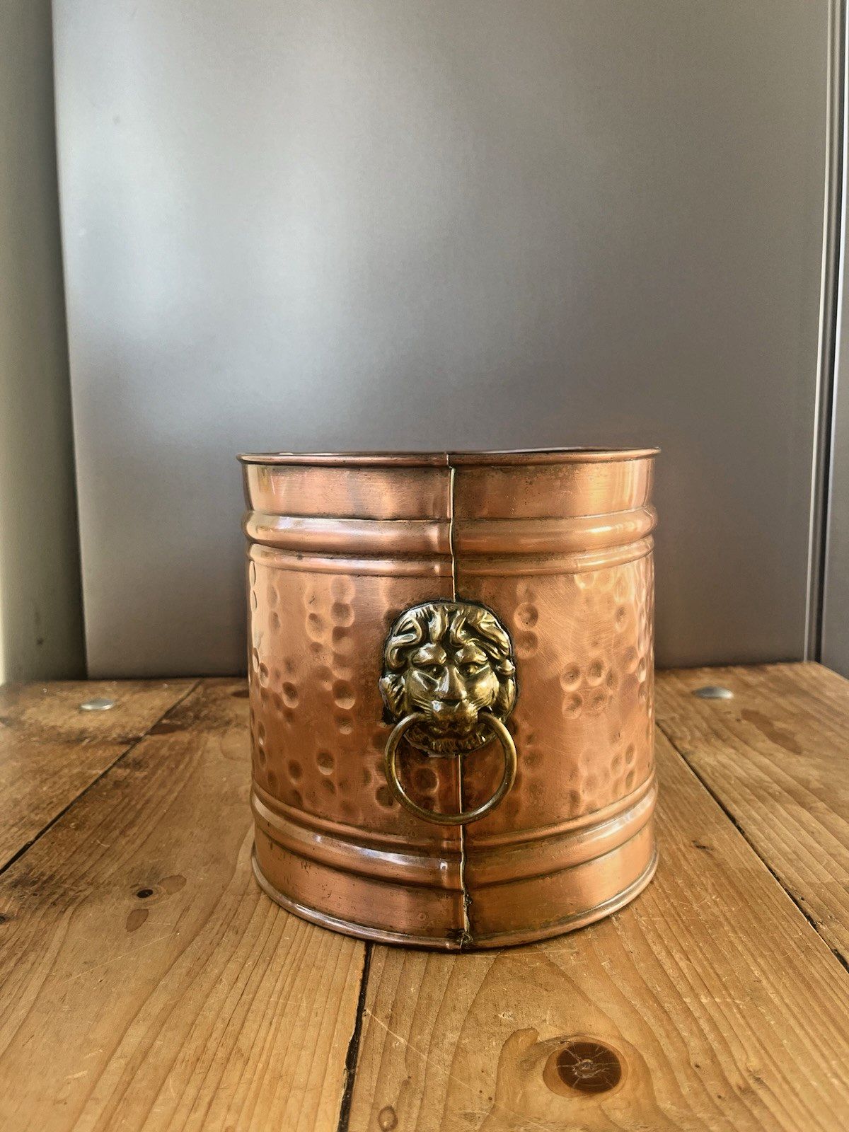 photo furniture Vintage Copper Planter Plant Pot Lions Head Brass Handles Champagne Ice Bucket