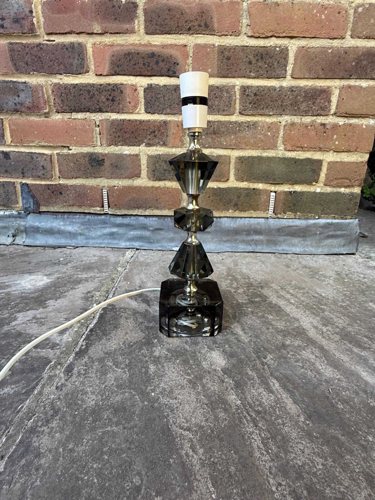 photo furniture Retro Vintage Cut Glass Grey European Vintage Lamp   Working