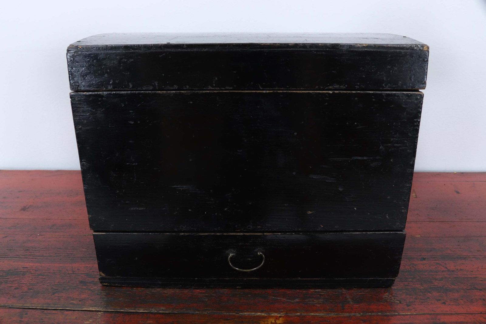 Late 19th Century Meiji Period Japanese Black Lacquered Box photo furniture