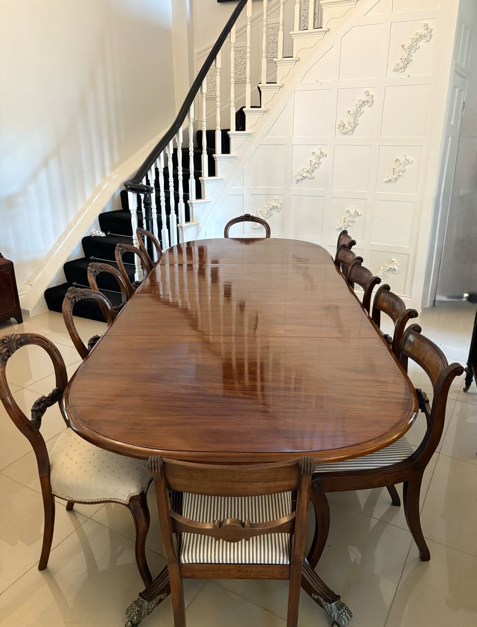 Magnificent Quality Antique 19th Century 16 Seater Figured Mahogany 3 Pilar Dining Table 72 X 122 X 409 Cm photo vinterior