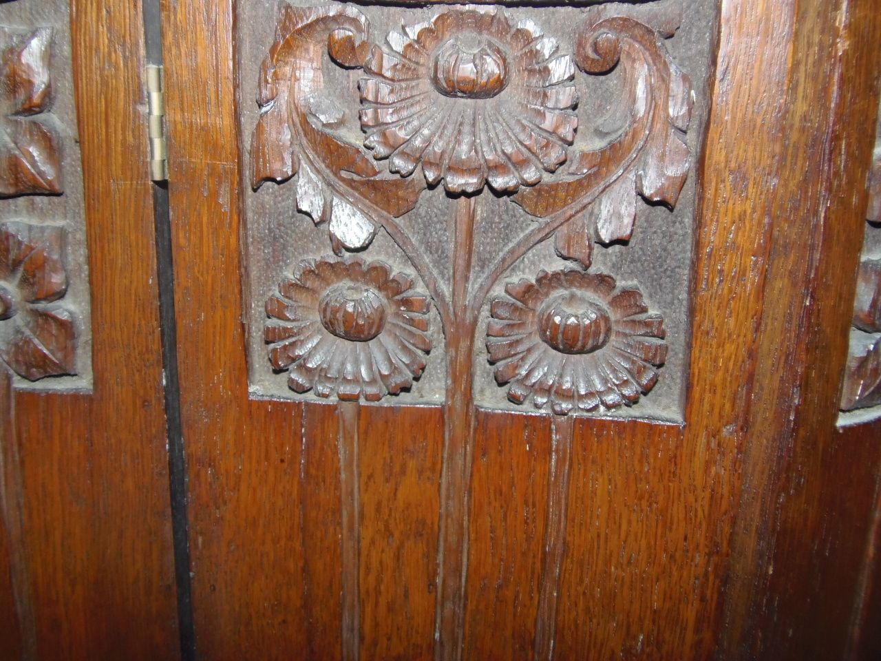 photo furniture Arts And Crafts Oak Folding Screen . Arthur Simpson .