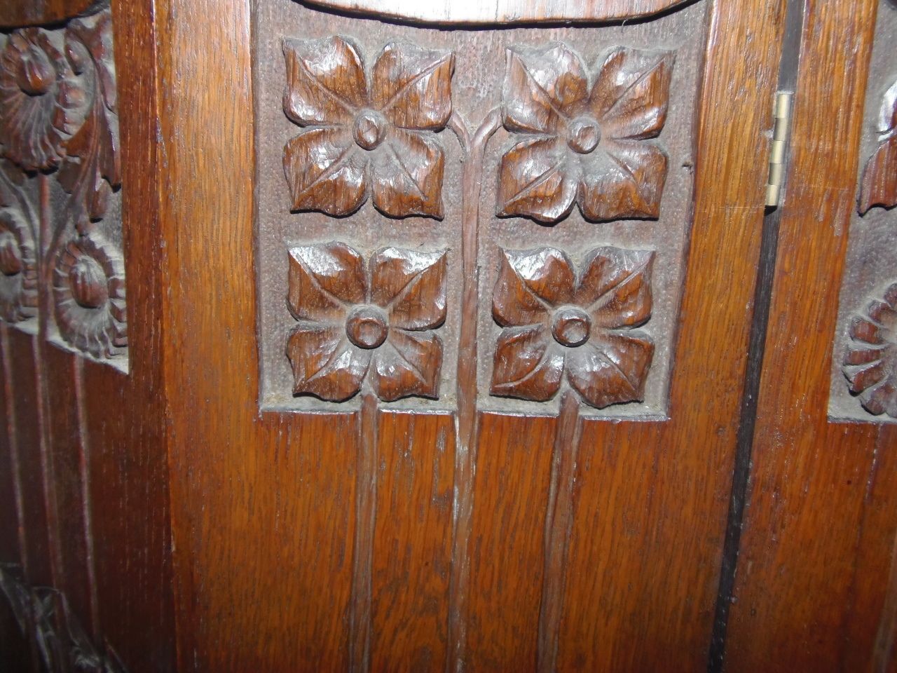 photo for sale Arts And Crafts Oak Folding Screen . Arthur Simpson .