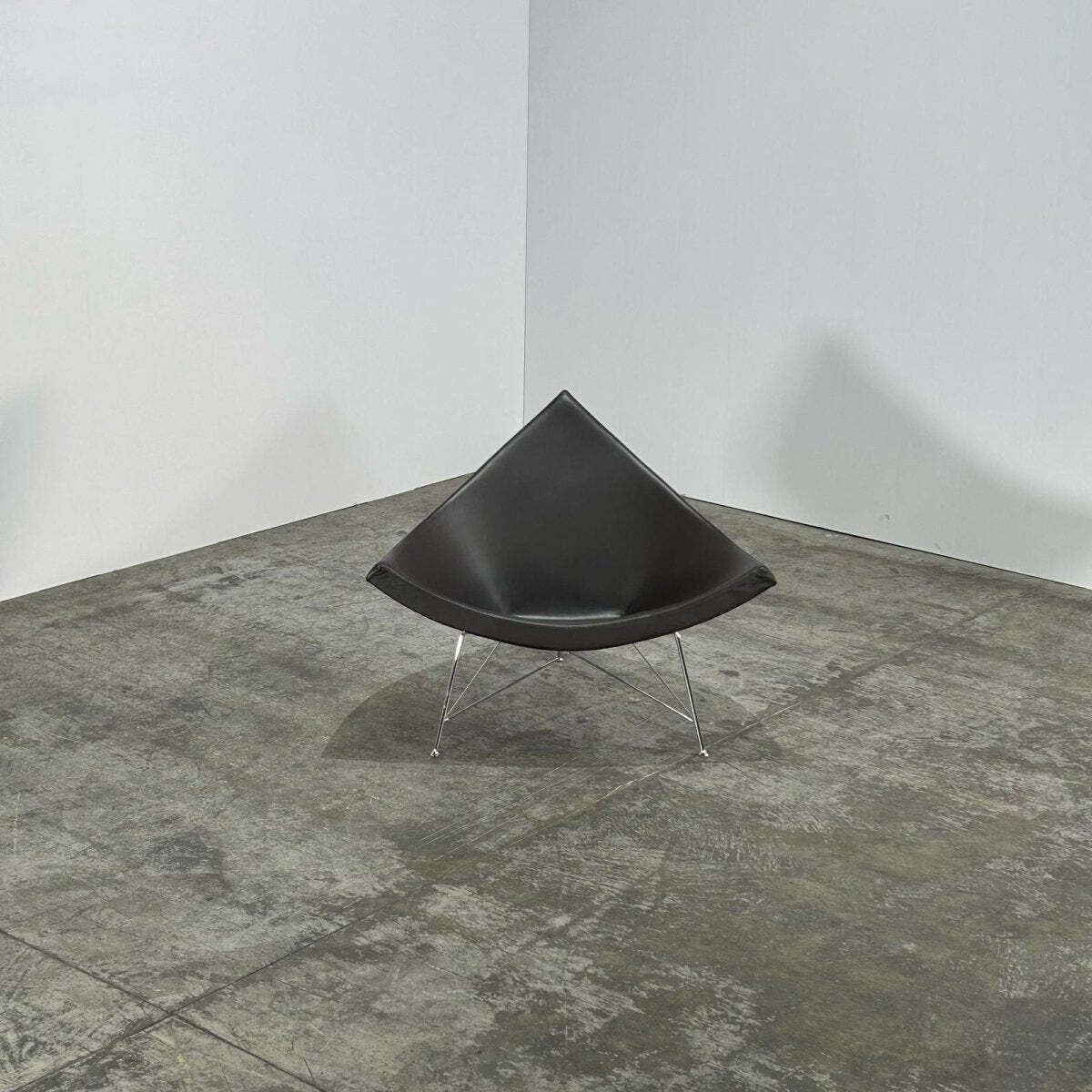 Vitra Coconut Leather Chair By George Nelson photo 2700.0