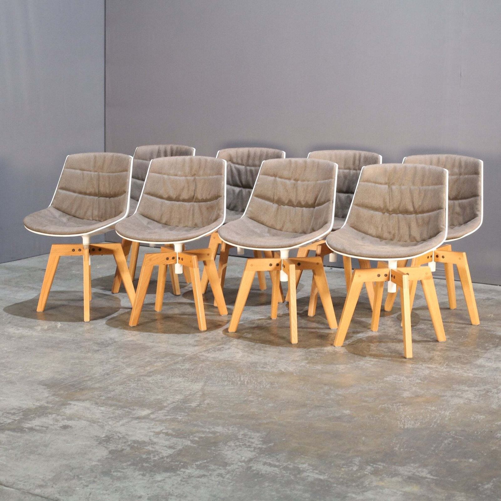 photo furniture Mdf Italia Flow Chair By Jean Marie Massaud, Set Of Six