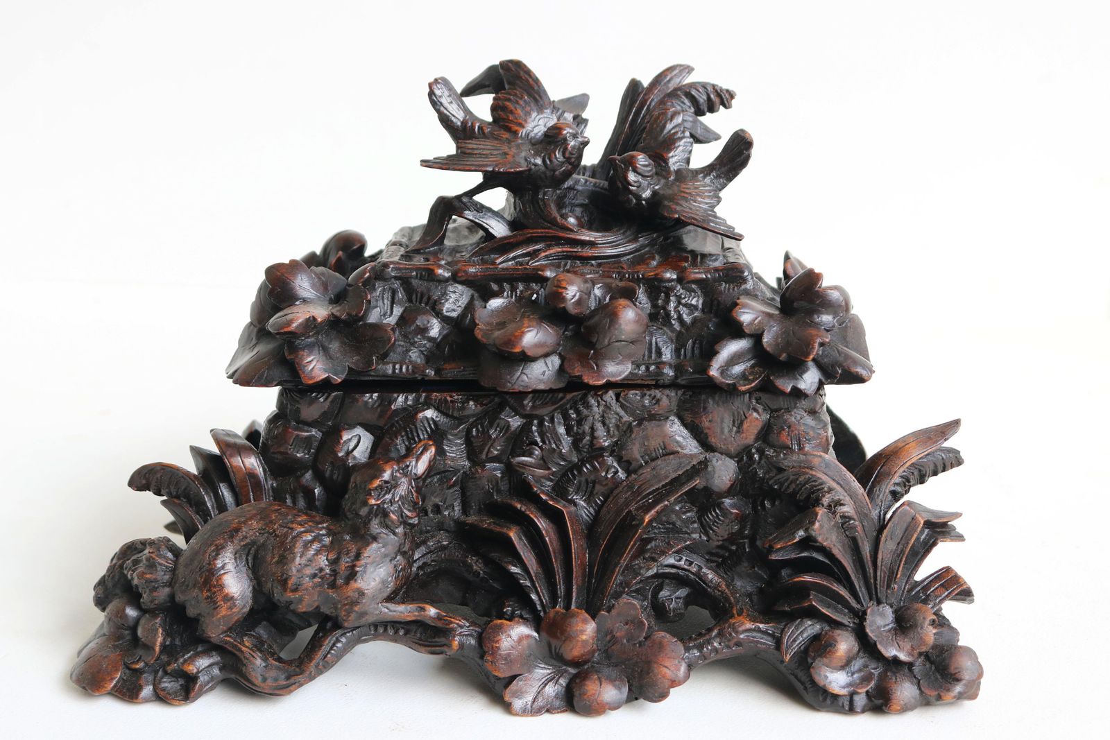Antiek 19e Eeuws Zwitsers Volledig Handgesneden Black Forest Sieradendoosje photo furniture