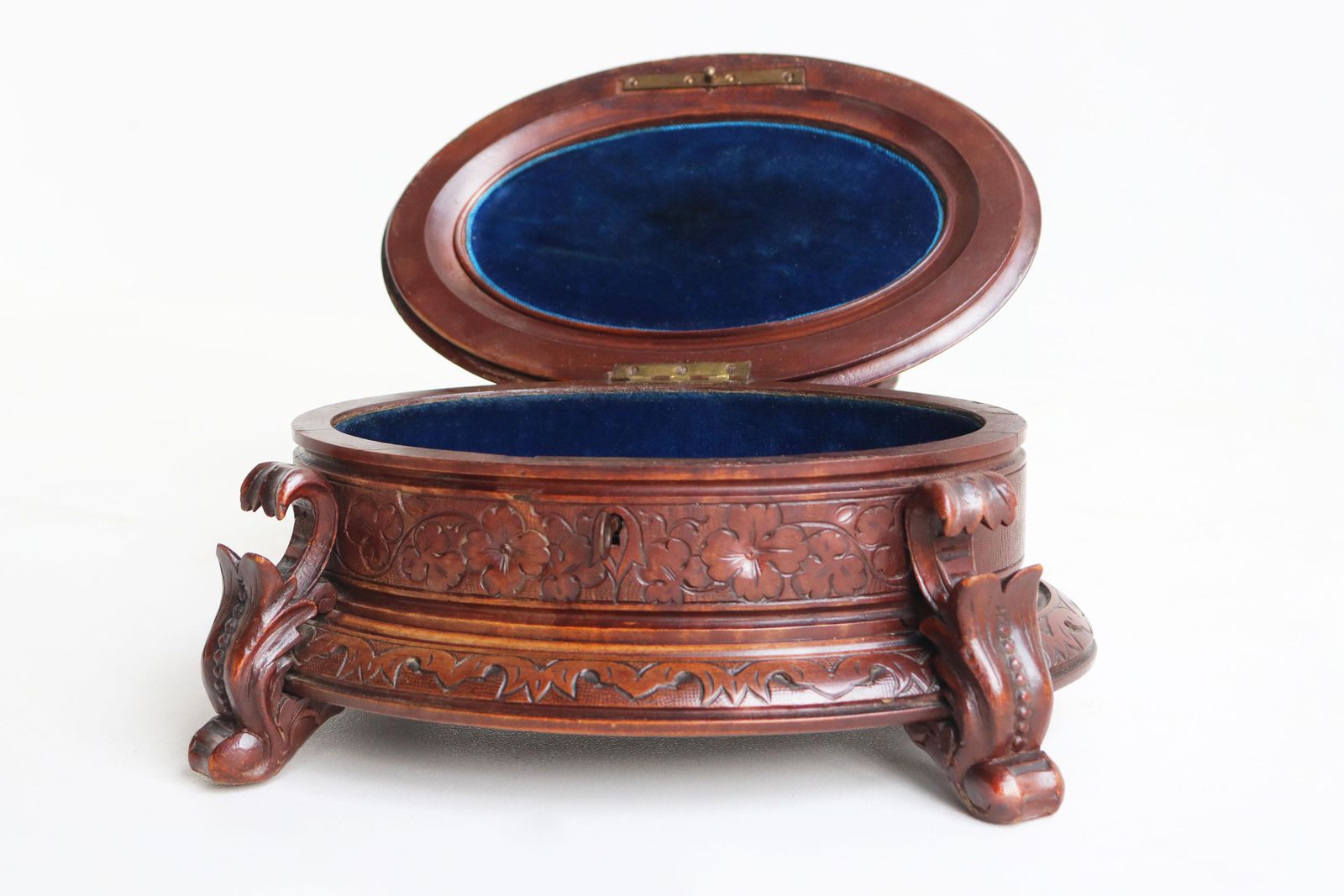 Large Oval Antique Swiss 19th Century Black Forest Jewelry Box Walnut 3 Birds photo 1640.0