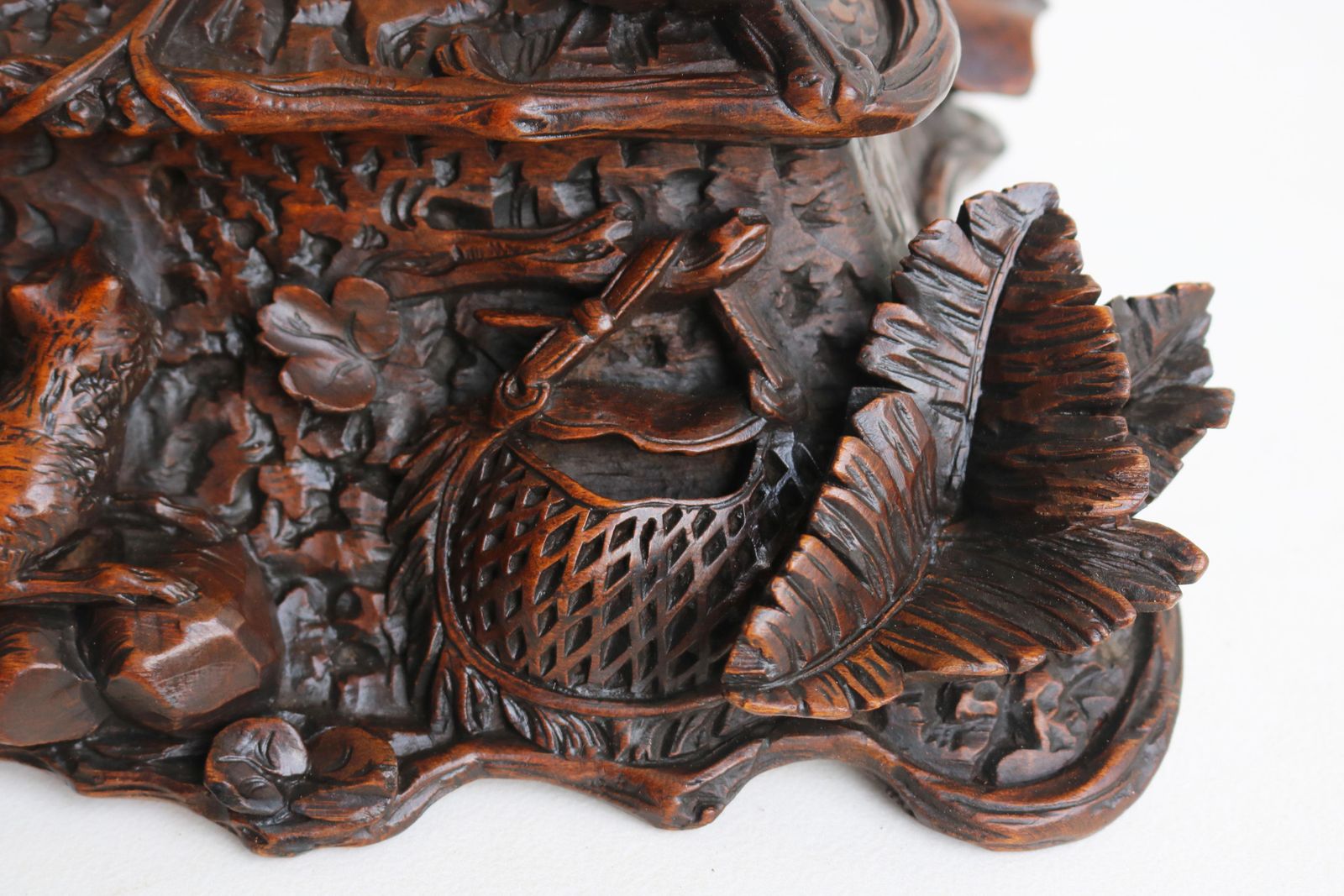 Rare 2 Tier Swiss 19th Century Black Forest Jewelry Box Hand Carved Fox & Bird. photo 2930.0