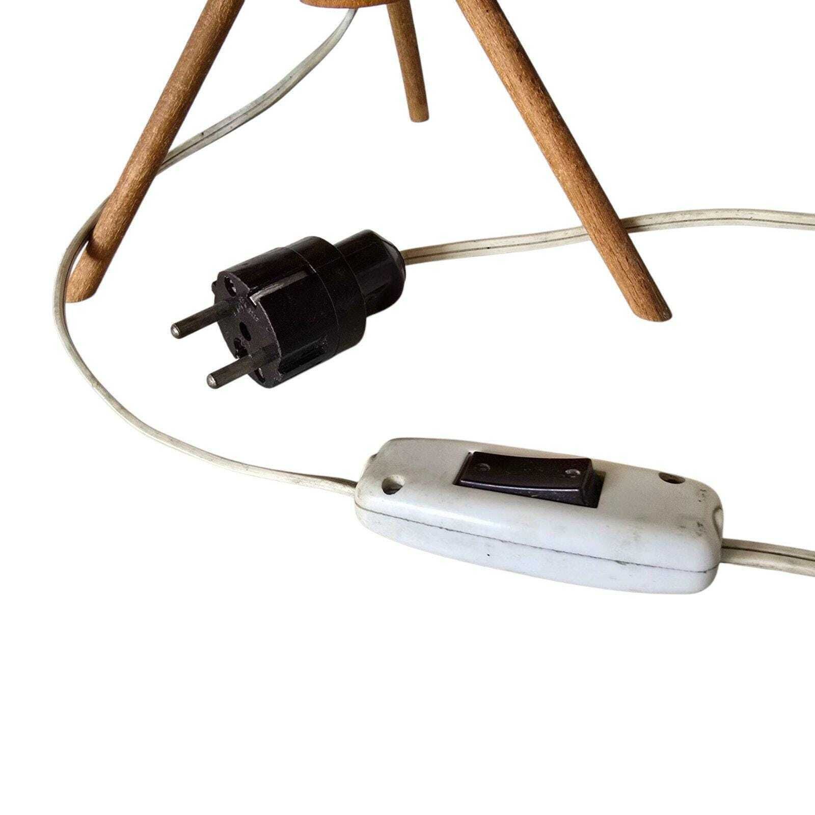 Delightful Vintage Mid Century Kids Table Lamp With Hand Painted Underwater Scene – Tripod Legs – Nautical Ocean Theme – 1950s/60s Style photo vinterior