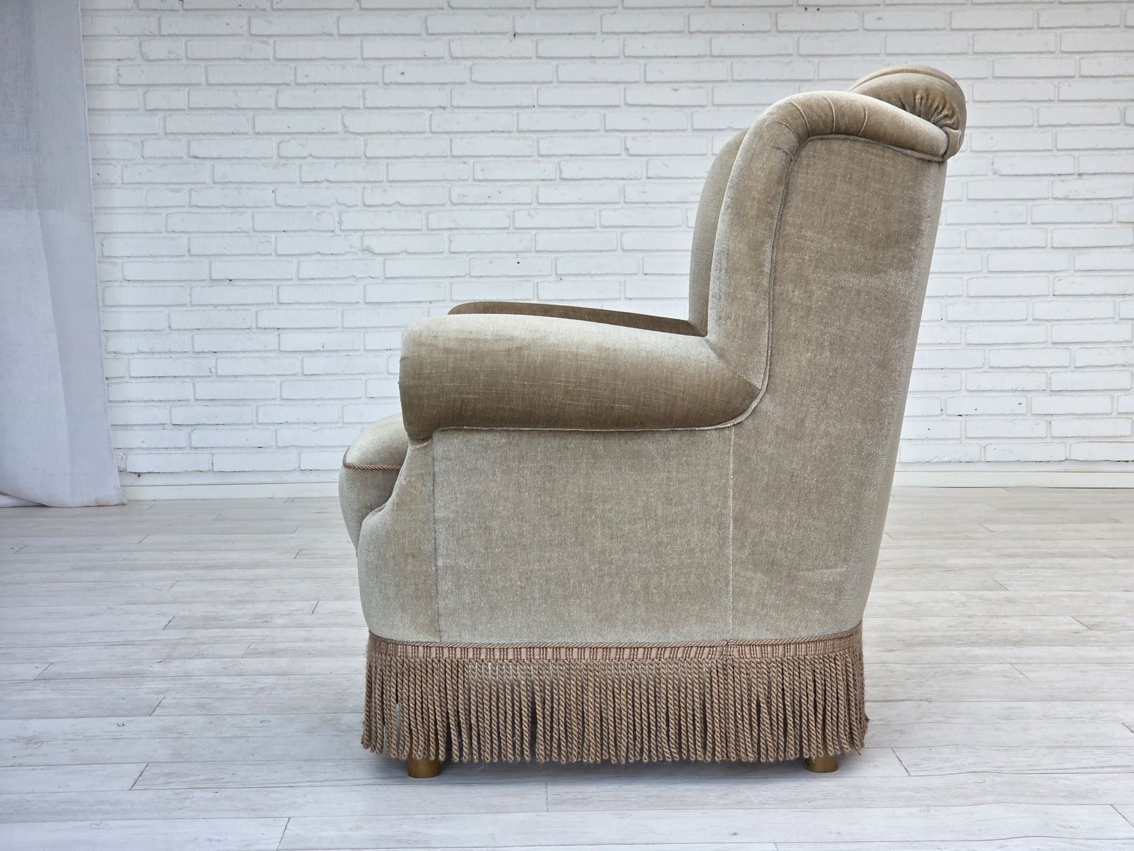 photo vintage 1970s, Danish Armchair, Original Condition, Furniture Velour, Beech Wood.