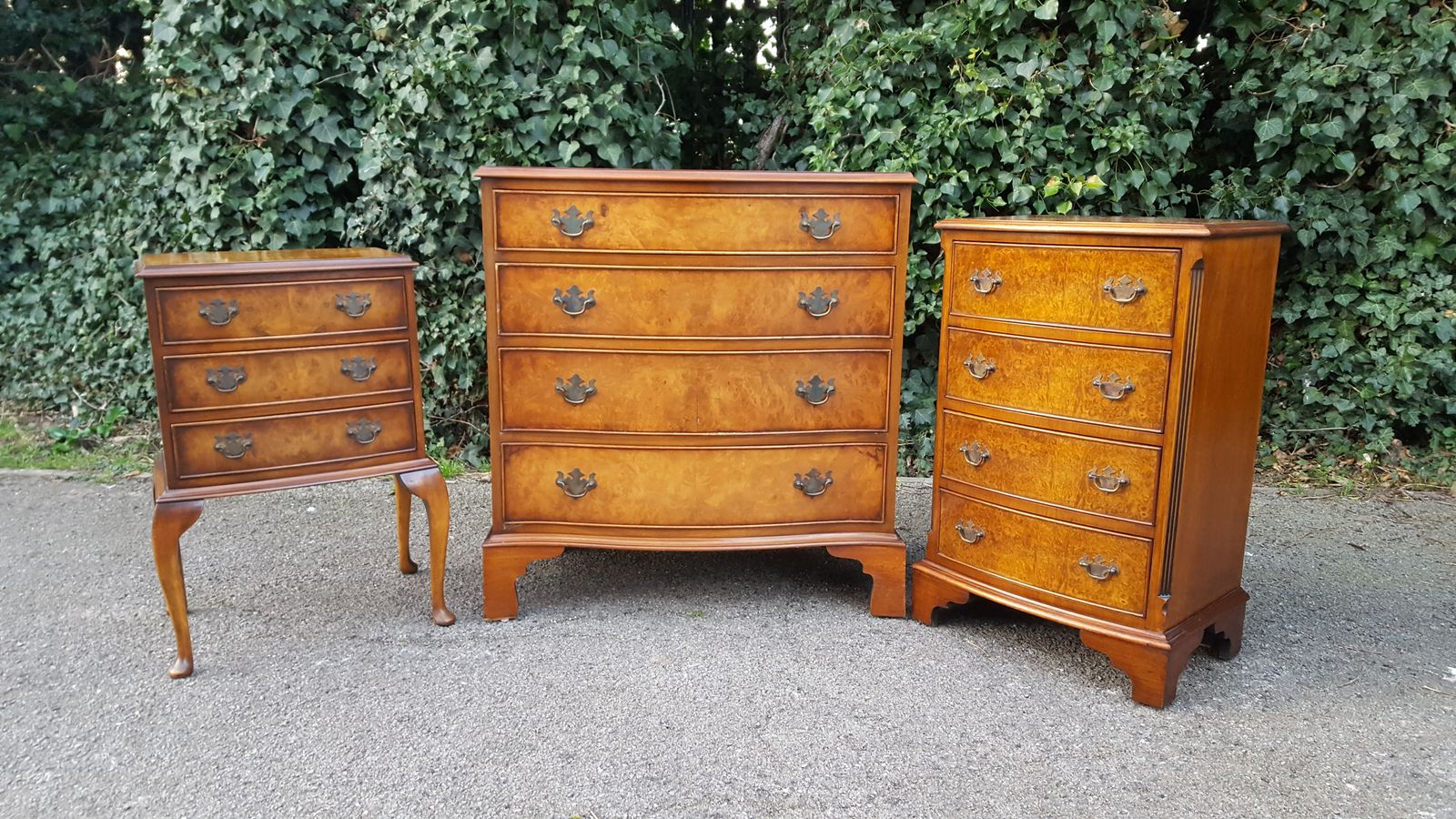 Burr Walnut Serpentine Front Chest Of 4 Drawers photo furniture
