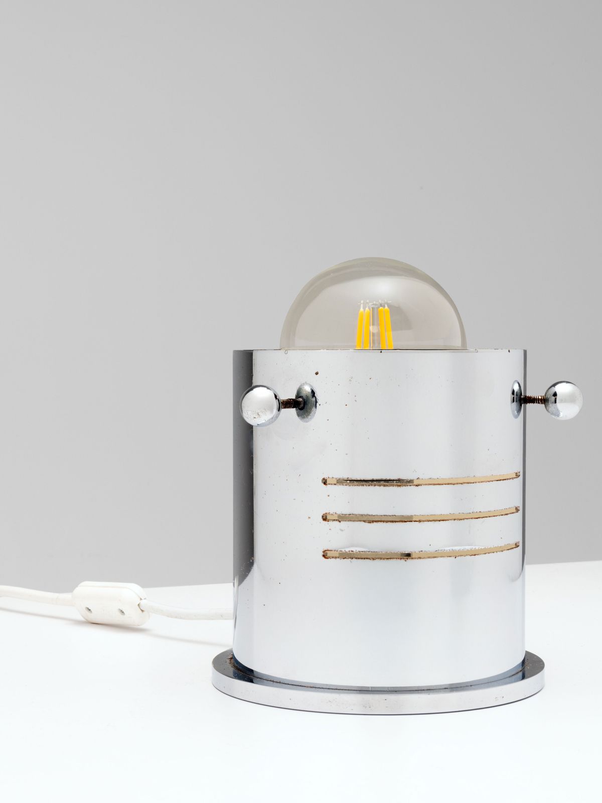 Membrane Table Lamp   Toni Zuccheri photo furniture
