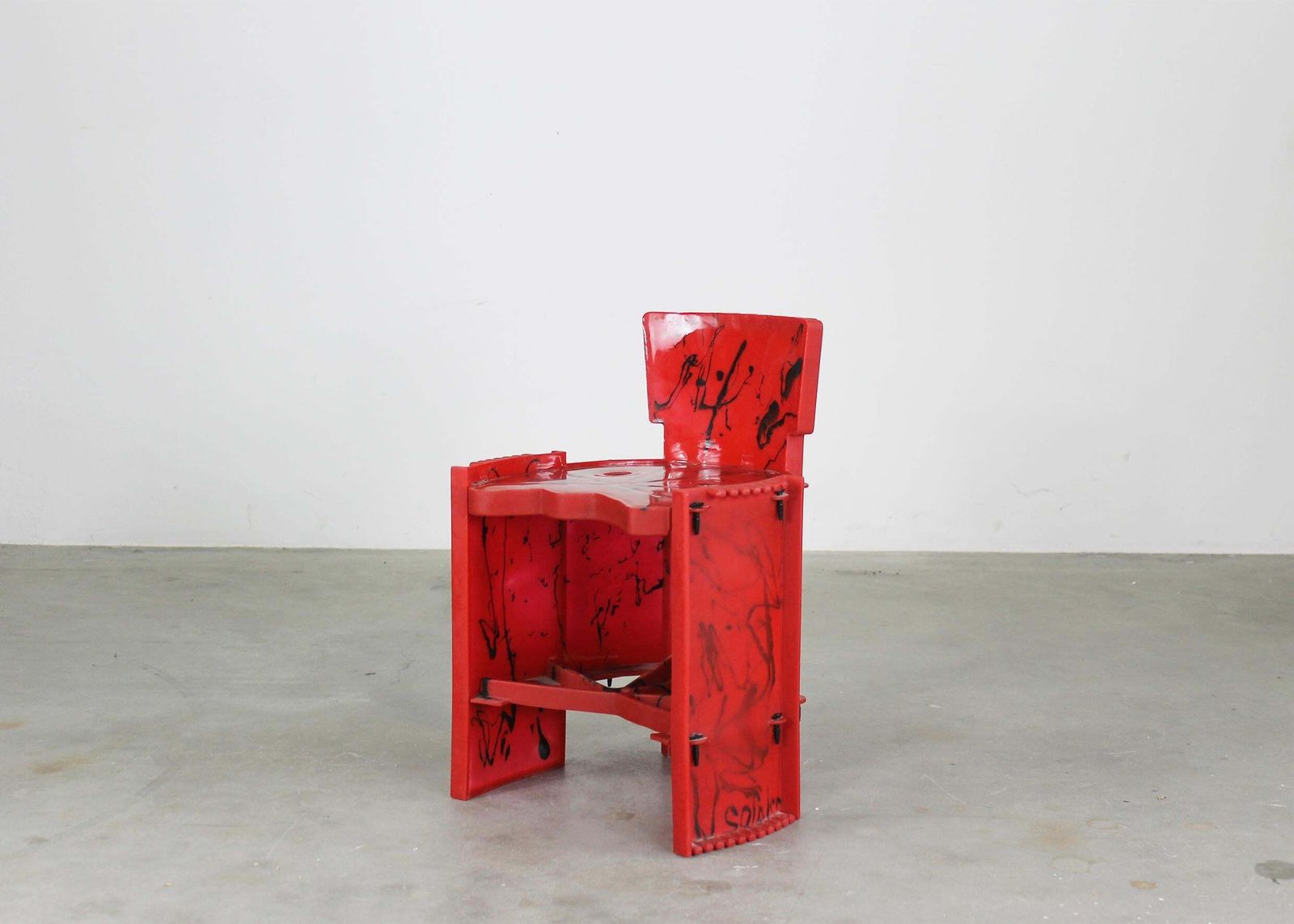 Gaetano Pesce Nobody's Perfect Small Chair In Red Resin By Zerodisegno 2000s photo Furniture