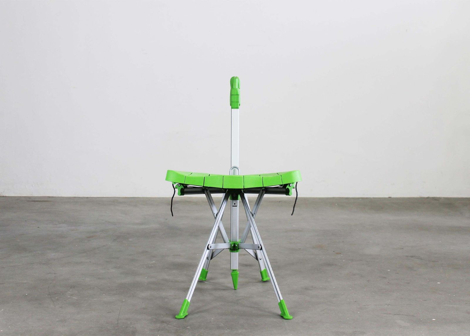 Gaetano Pesce Set Of Four Multicoloured Umbrella Chairs By Zerodisegno 1990s photo vinterior