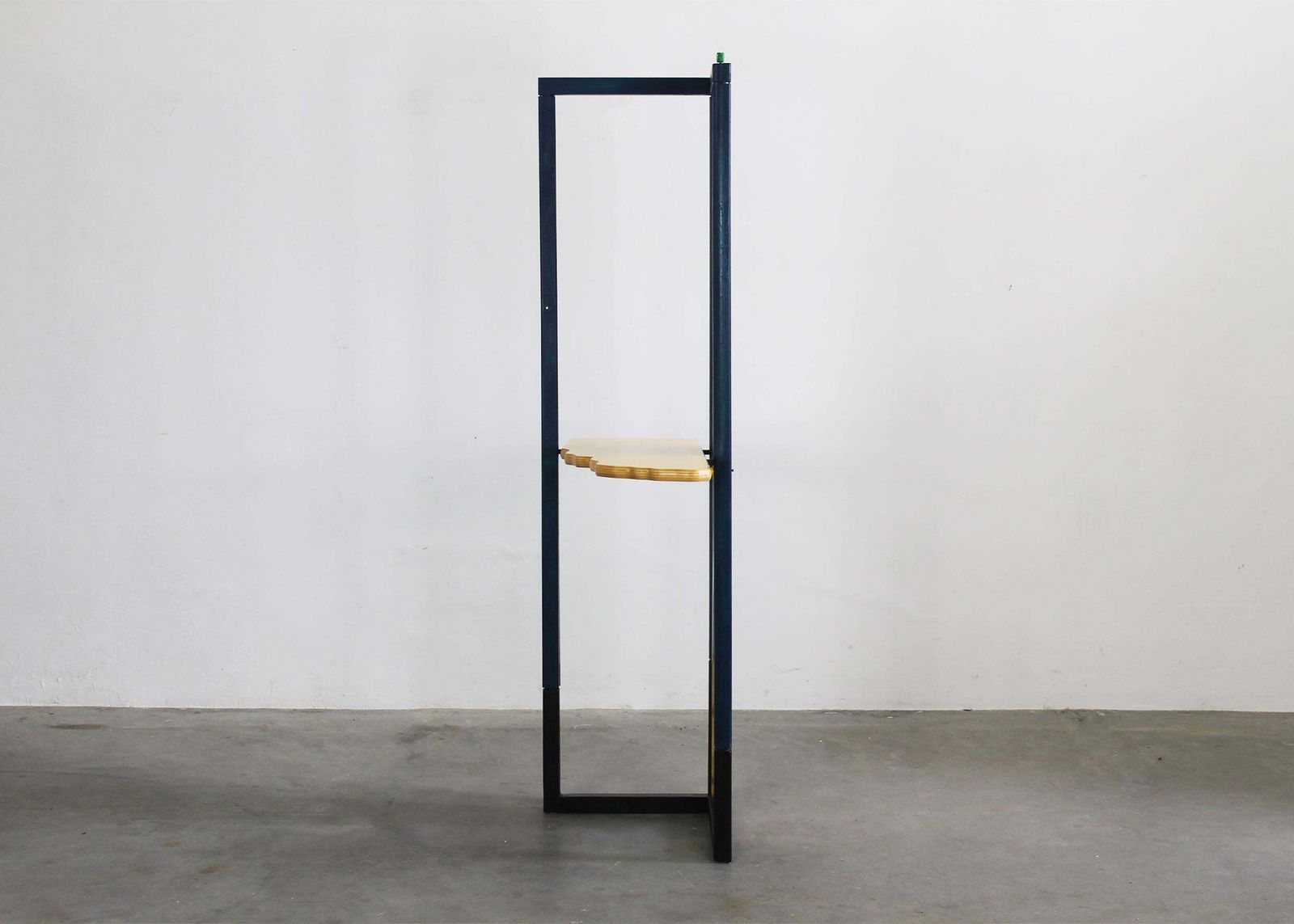 Gaetano Pesce Luigi (O Mi Amate Voi?) 902 Shelf In Lacquered Wood By Bernini 80s photo vinterior