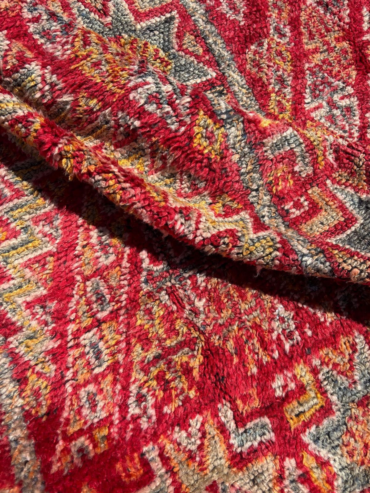 Red Vintage Moroccan Boujad Wool Rug 190x290 Cm  Handwoven Berber Carpet   Authentic Tribal Design photo Textiles
