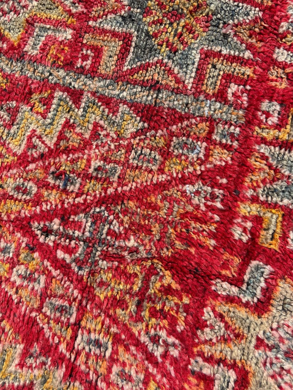 Red Vintage Moroccan Boujad Wool Rug 190x290 Cm  Handwoven Berber Carpet   Authentic Tribal Design photo vinterior