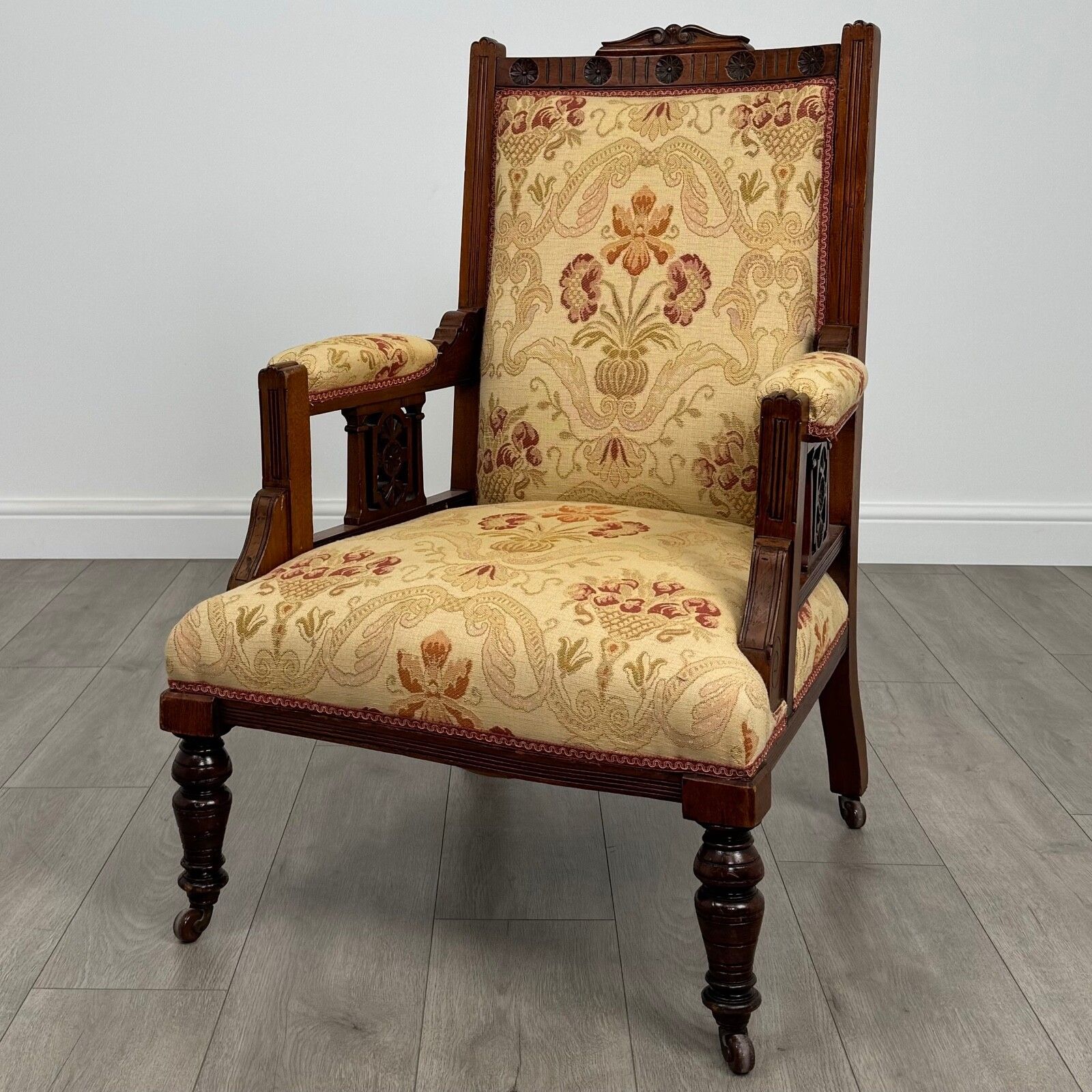 Antique 20th Century Good Quality Armchair In Mahogany photo furniture