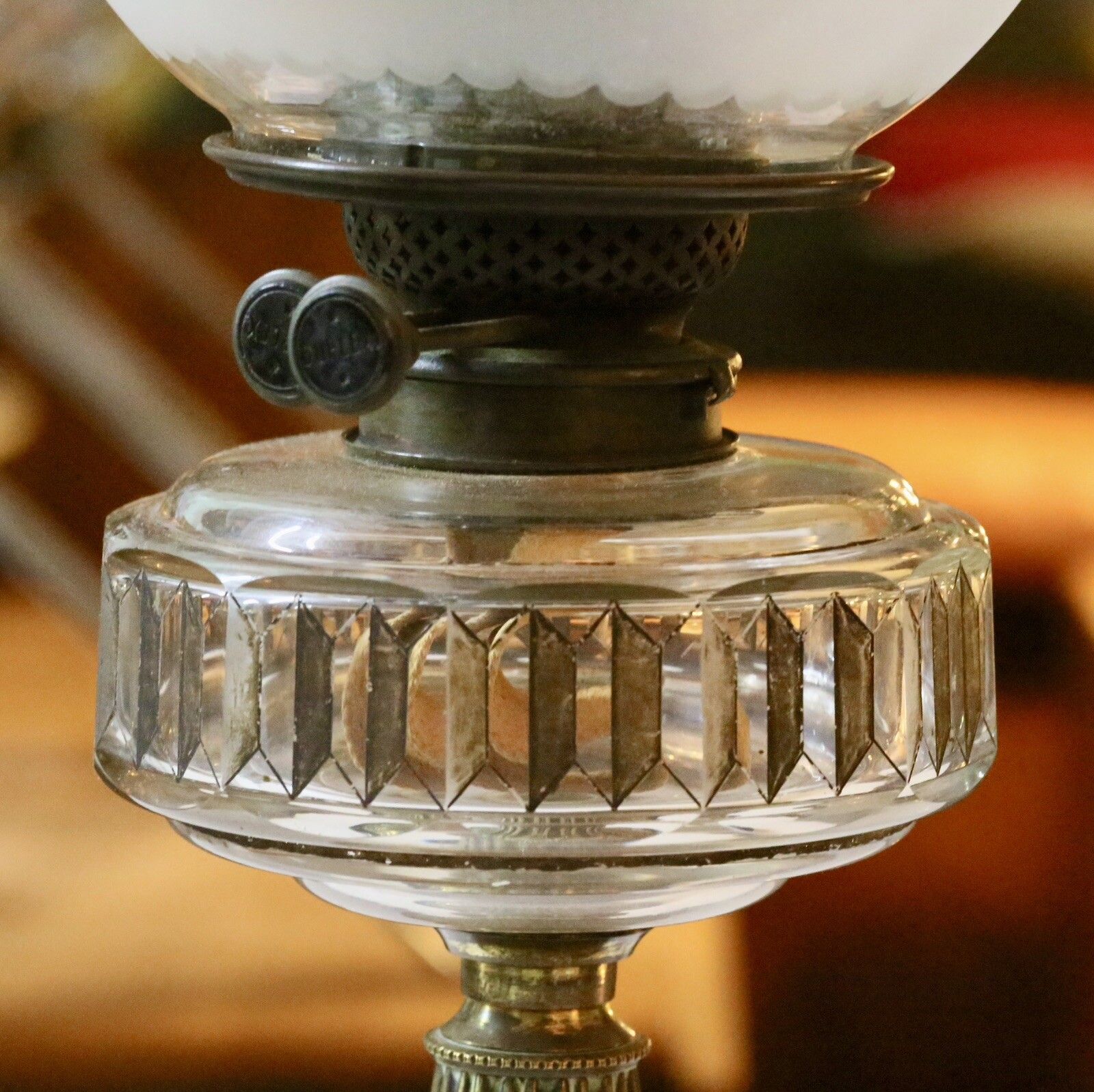 Victorian Art Nouveau Brass Oil Lamp With Crystal Glass Reservoir photo 300.0