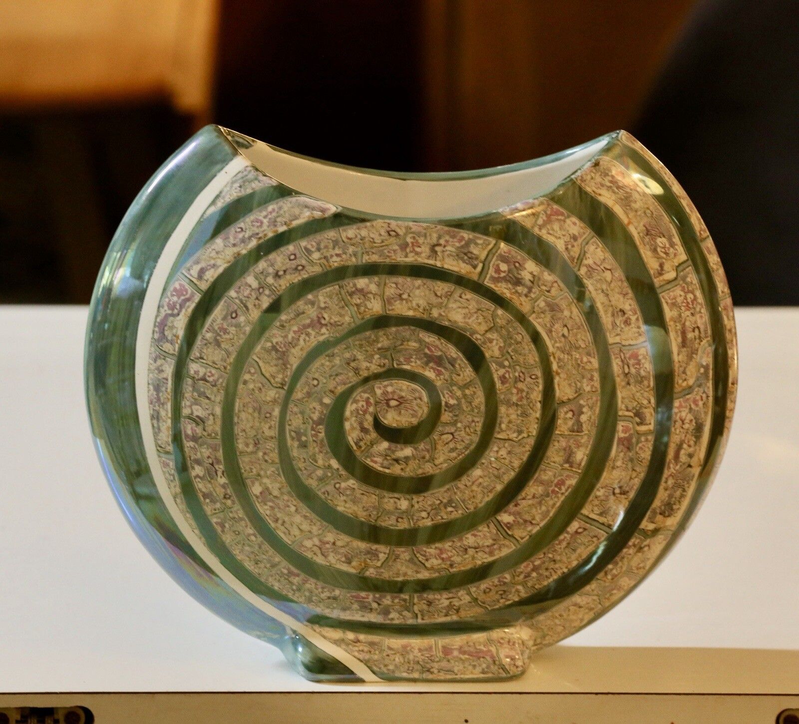 photo furniture Costa Ceramiche D'arte Gandria Moon Vase With Snail Luster