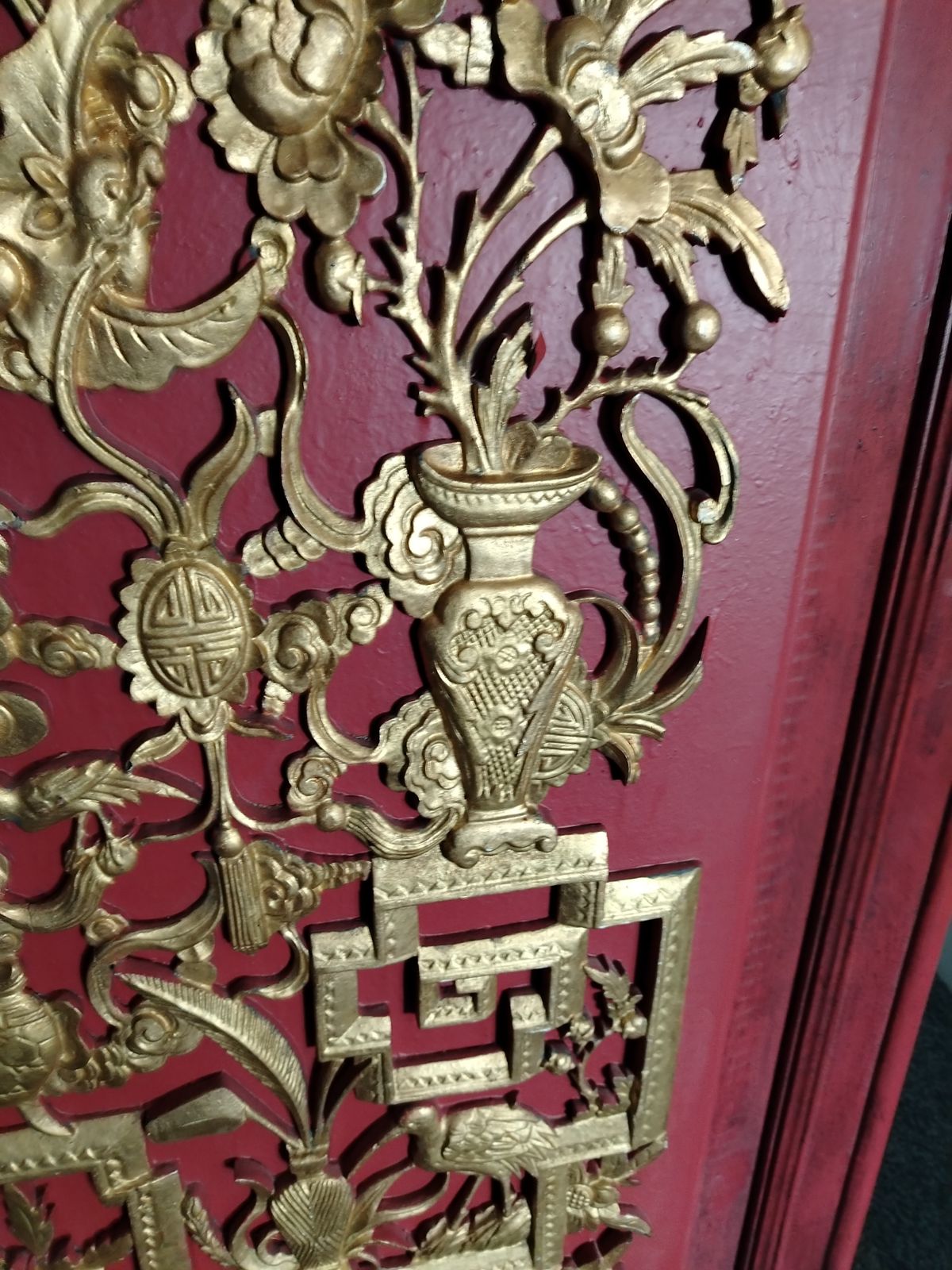 photo furniture Large Lacquered Wood Chinese Plaque Decorated In Relief With Gilt Birds, Animals And Foliage