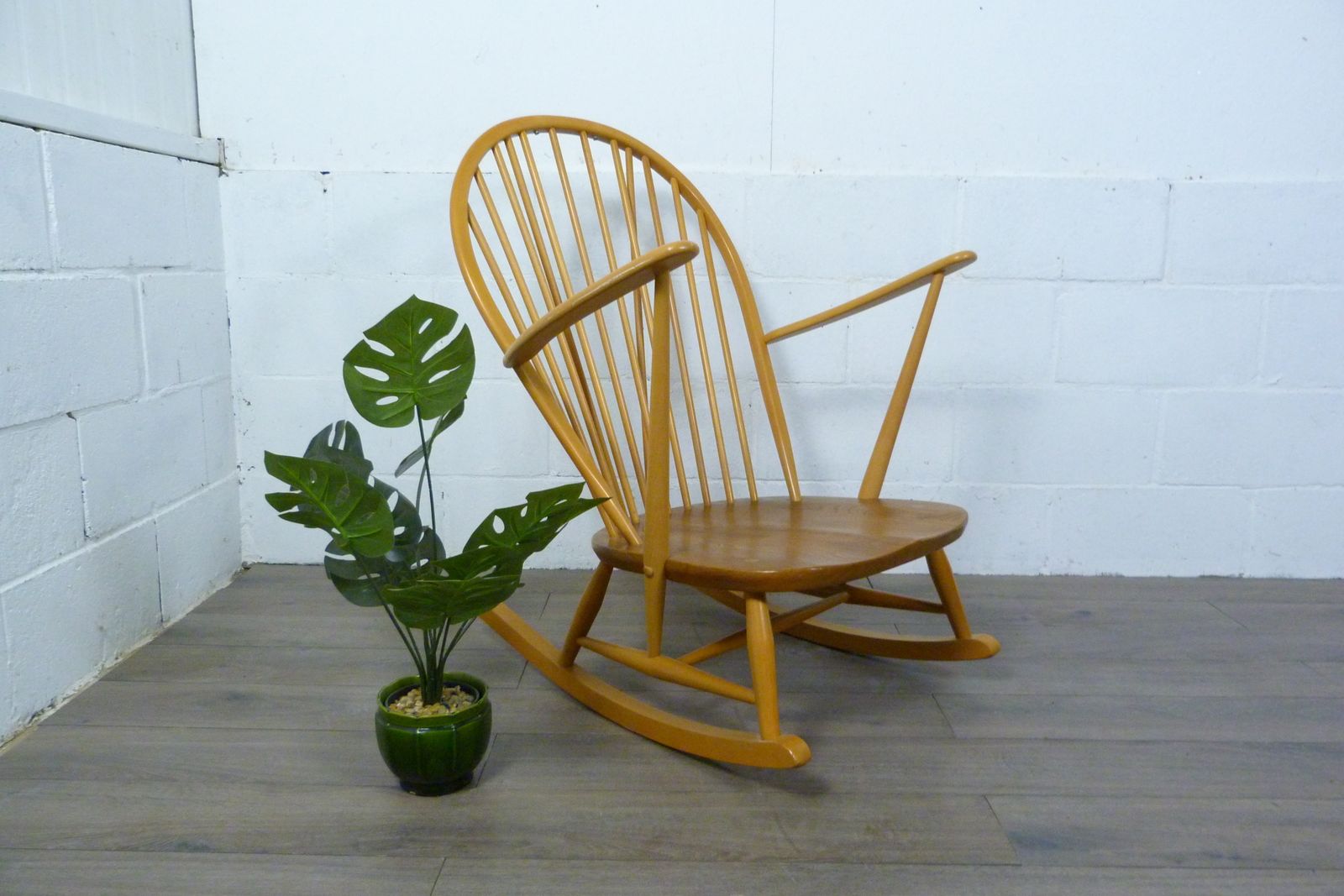 photo vinterior Ercol Windsor Grandfather Blonde Rocking Chair