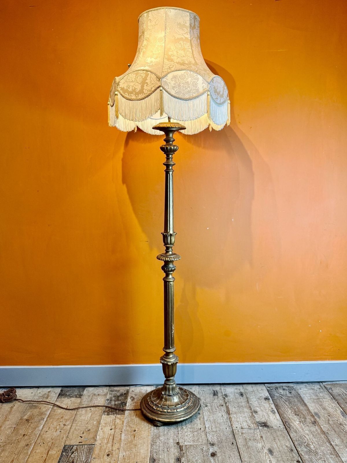 Vintage Italian Giltwood Floor Lamp