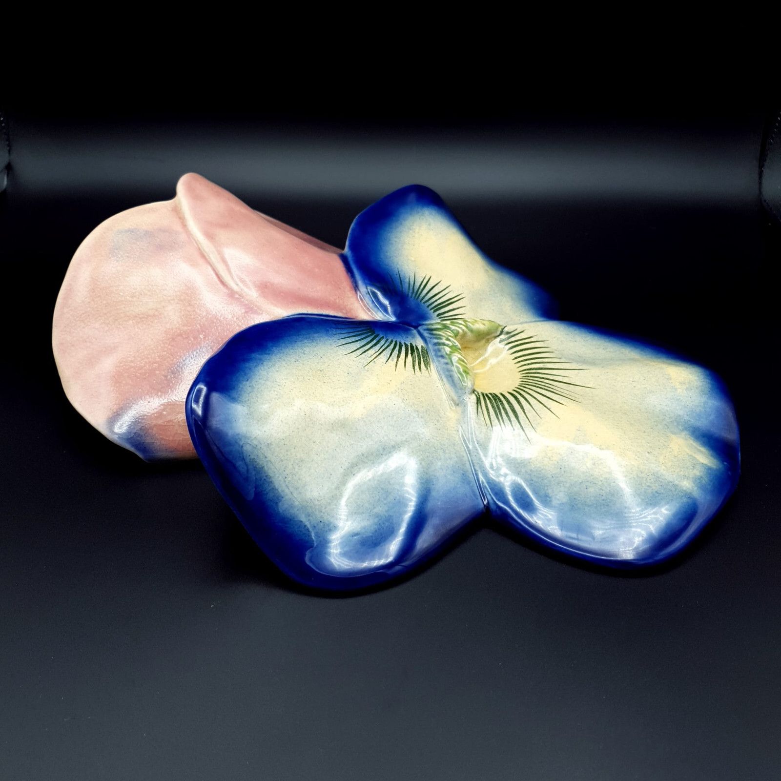 Olfaire Flower Orchid Vase Large Wall Pocket Majolica Portugal Retro Very Rare photo Home Decor