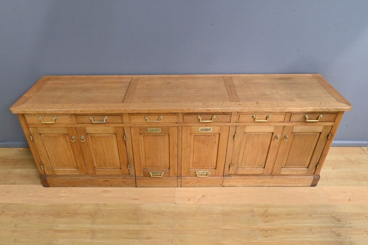 Important Oak Commercial Furniture – 1920 photo 6880.0