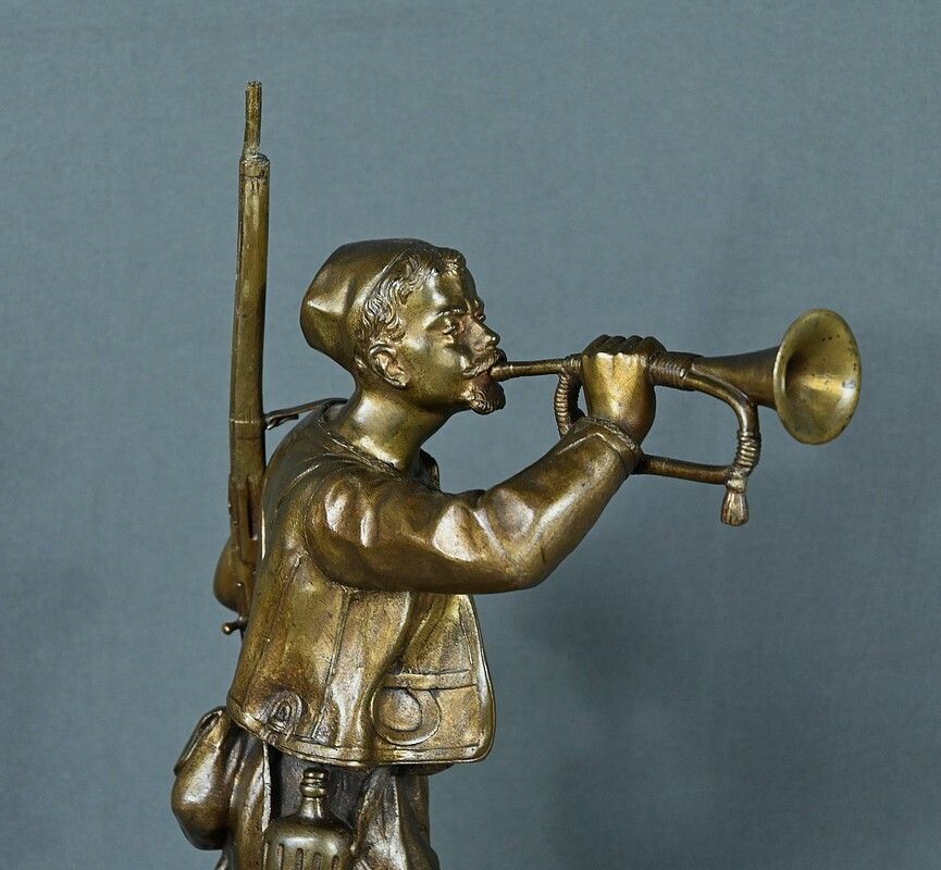 photo furniture Bronze “The Zouave Trumpeter” By E. Carlier – Early 20th Century