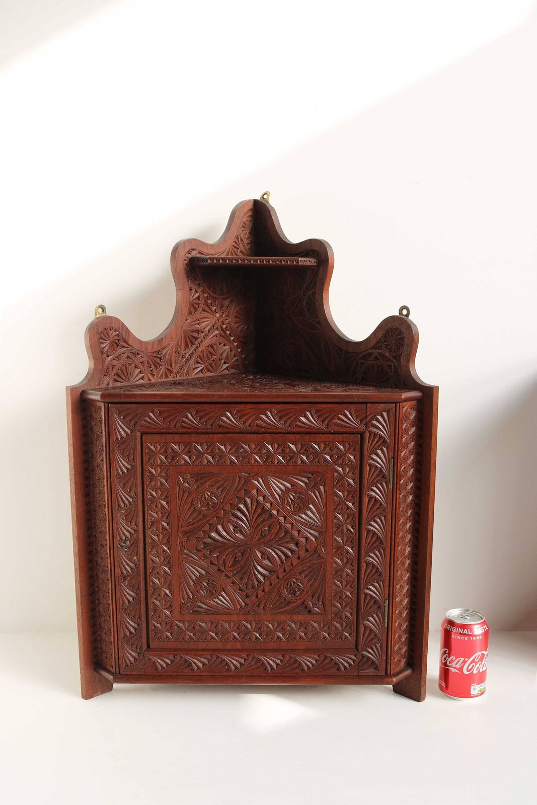 Antique Dutch Provincial Chip Carved Wood Carved Corner Cabinet Medicine Bathroom Kitchen Cabinet Small Wall Cabinet Key Cabinet 1920 photo vinterior
