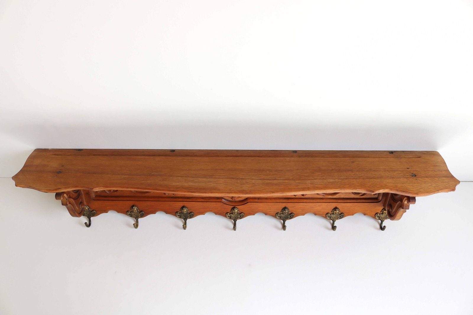 Carved Cherub Oak Coat Hat Scarf Wall Rack Hanger Angel Brass Hooks French Louis XV Mid Century Kitchen Rack Book Shelf Country Farmhouse photo vinterior