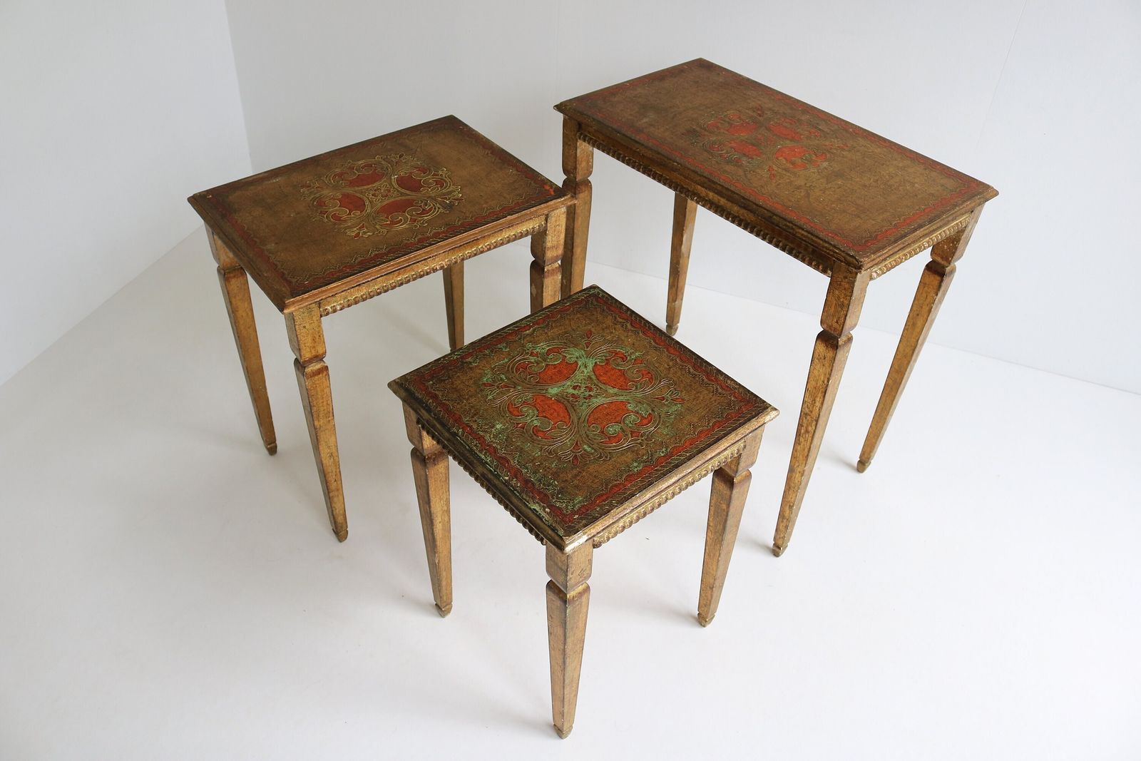 Set Of Three Italian Florentine Gold Hollywood Regency Wood Stacking Nesting Tables Straight Legs Additional Tables Side Tables 1960s photo buy