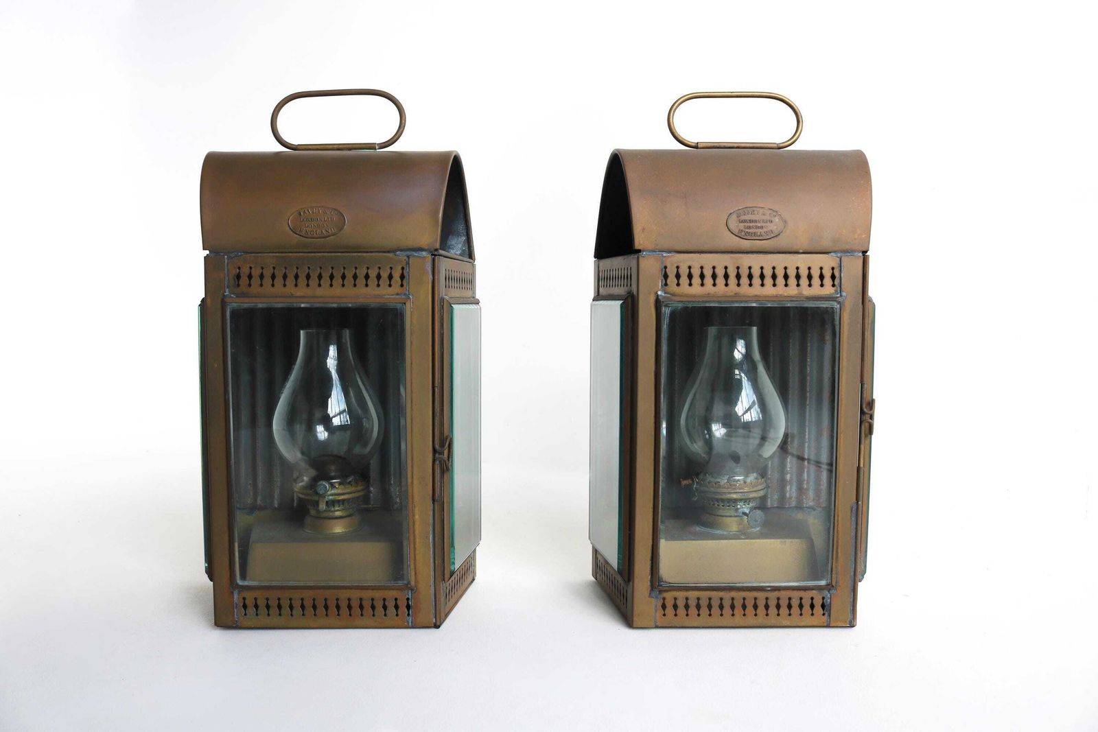 Pair Victorian Ship's Brass Lanterns By Davey & Co Of London, England Ca 1890 , Yacht Cabin Lanterns 19th Century photo furniture