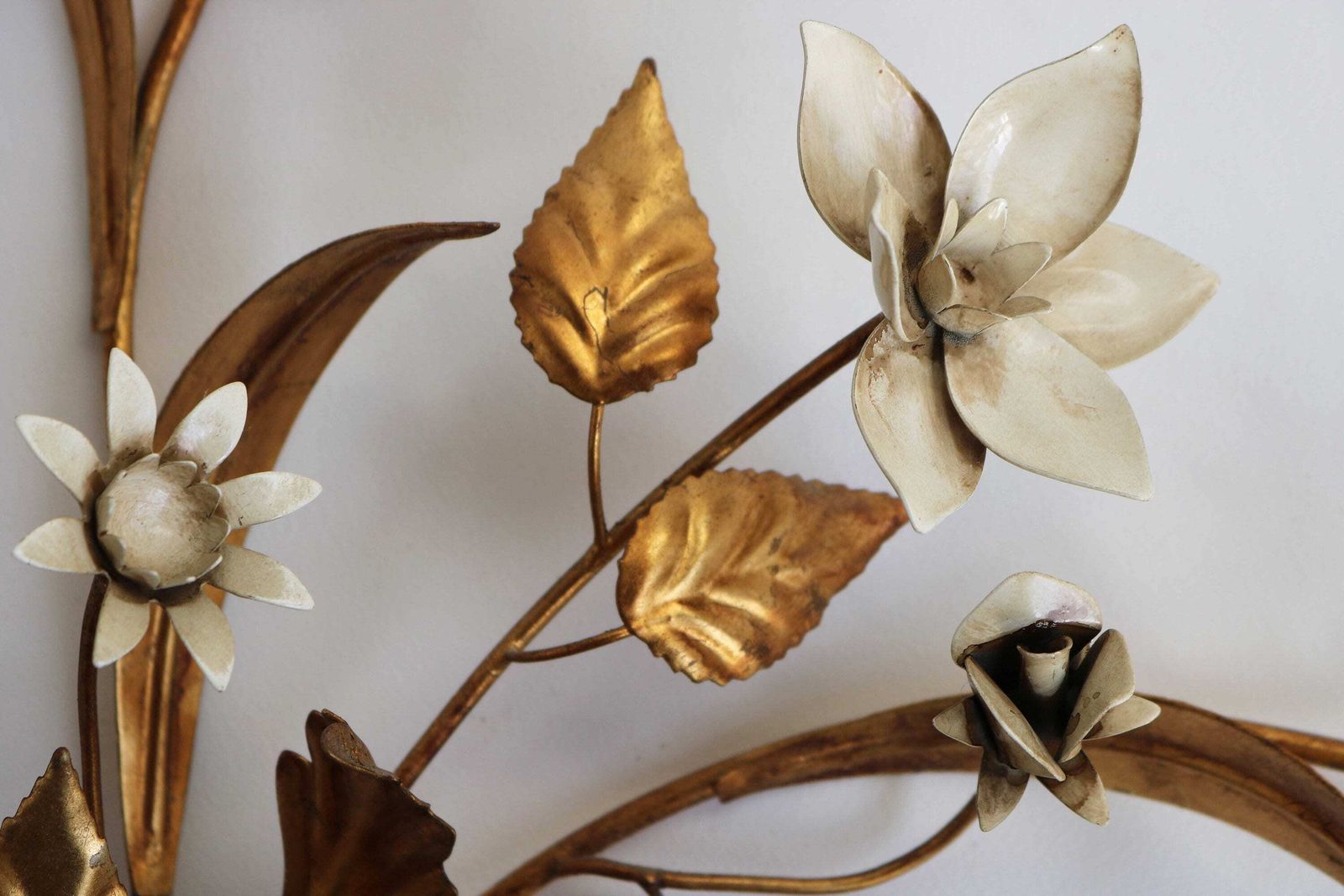 Large Mid Century Bouquet Of Flowers Gilt Florentine Sconce Attributed By Hans Kögl 1960 Hollywood Regency Golden Wall Lamp Wall Light Gilt photo furniture
