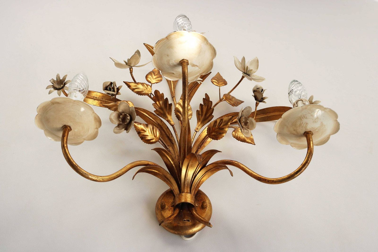 Large Mid Century Bouquet Of Flowers Gilt Florentine Sconce Attributed By Hans Kögl 1960 Hollywood Regency Golden Wall Lamp Wall Light Gilt photo 804.0