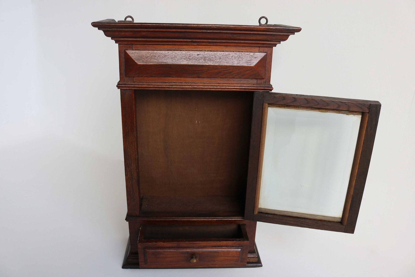 Antiek Houten Medicijnkastje – Badkamer/Apothekersstijl – Helder Geslepen Glas – Lade – Klein Wandkastje – Keukenkastje – Vitrinekastje – 1880–1900 photo vinterior