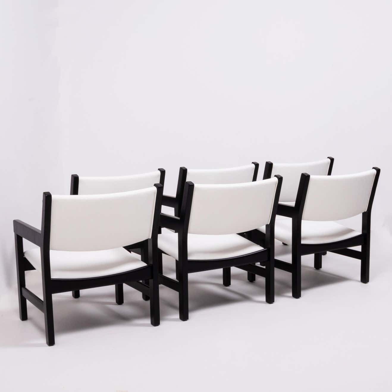 Hans Wegner Midcentury Dining Chairs For Getama In White, Set Of Six photo Furniture