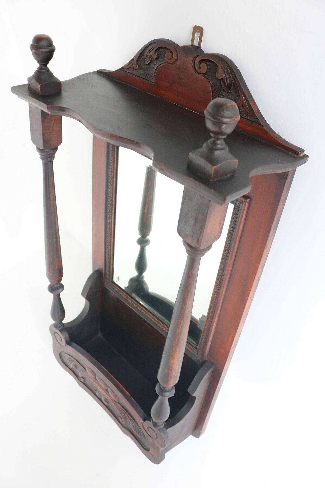 Handgesneden Antiek Hangkastje – Facetgeslepen Spiegelkast / Halmeubel / Toiletcabinet / Wandspiegel In Art Nouveau Stijl / Jugendstil, Ca. 1900 photo buy