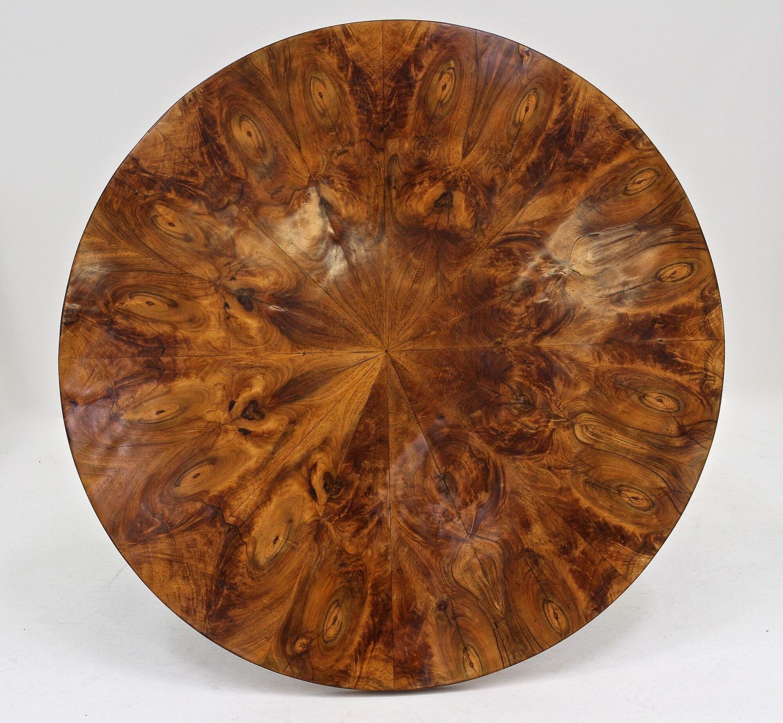 19th Century Biedermeier Walnut Center/ Dining Table, Polished   At Ca. 1830 photo for sale