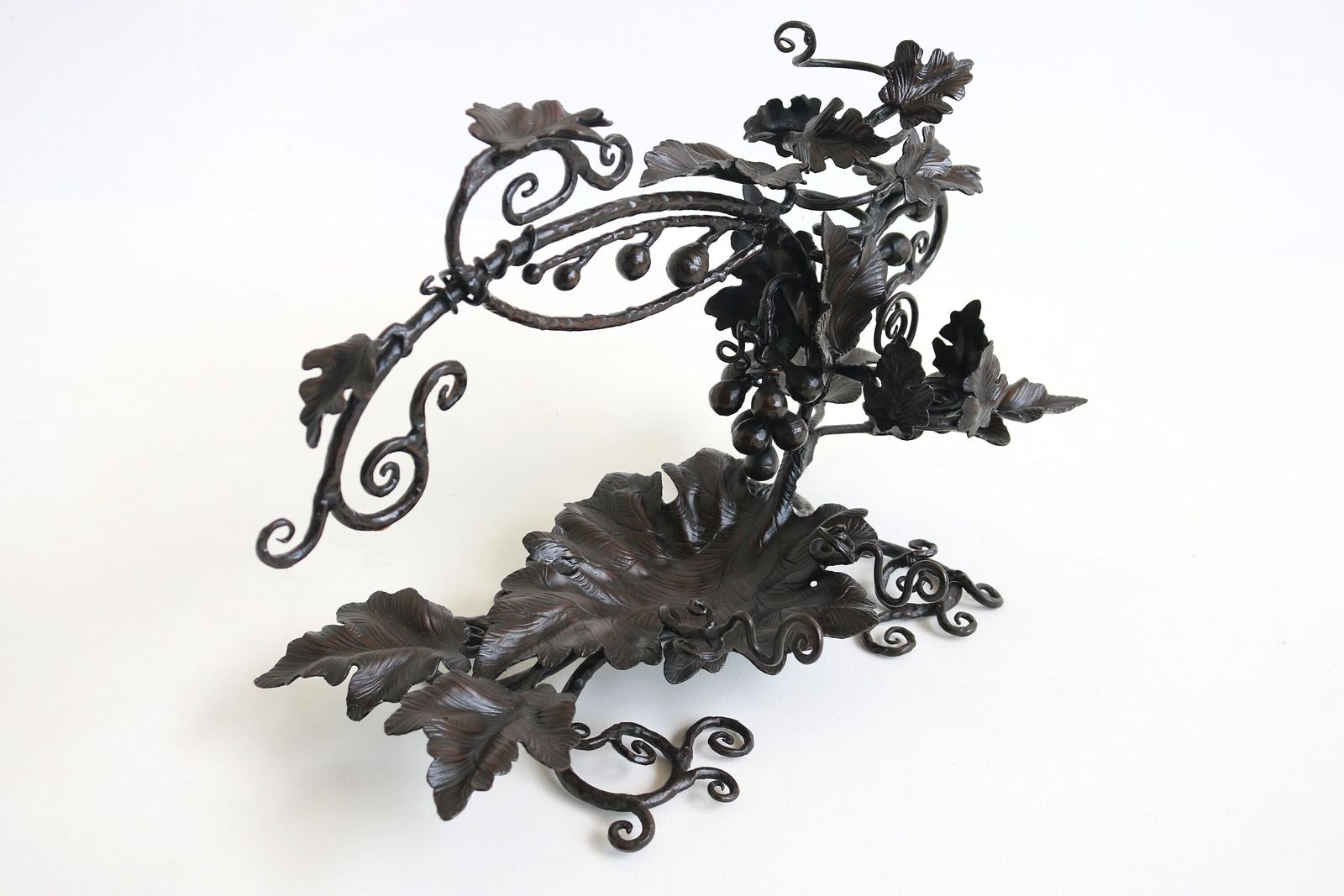 Antique Wine Theme Desk Top Pen Ink Stand Wrought Iron Bunch Of Grapes Leaves Arts & Crafts Inkwell Blacksmith Hand Crafted Jewelry Display photo Home Decor