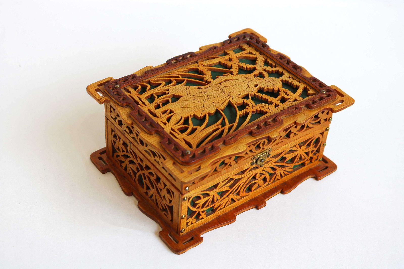 Homemade Black Forest Openwork Carved Wooden Jewelry Box 1950s Wood Storage Box Jugendstil Style Jigsawn Box Green Velvet Flower Details photo buy