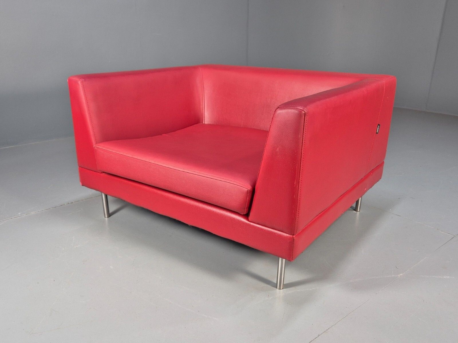 Vintage Red Vinyl Modern Design Lounge Chair Modus Brand Retro Style Eb9409 Mnor